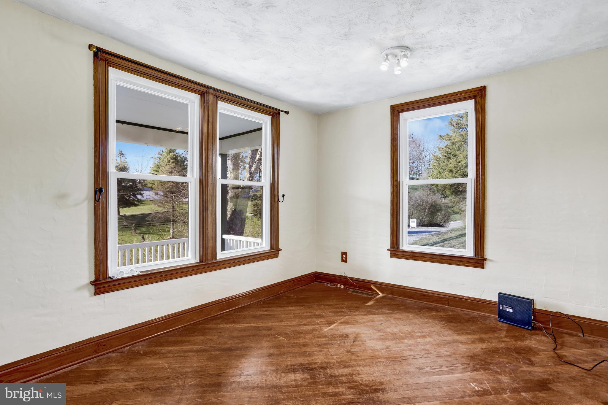 755 Valley Road York, PA 17403 - Photo 19 of 36 Gallery Image 19