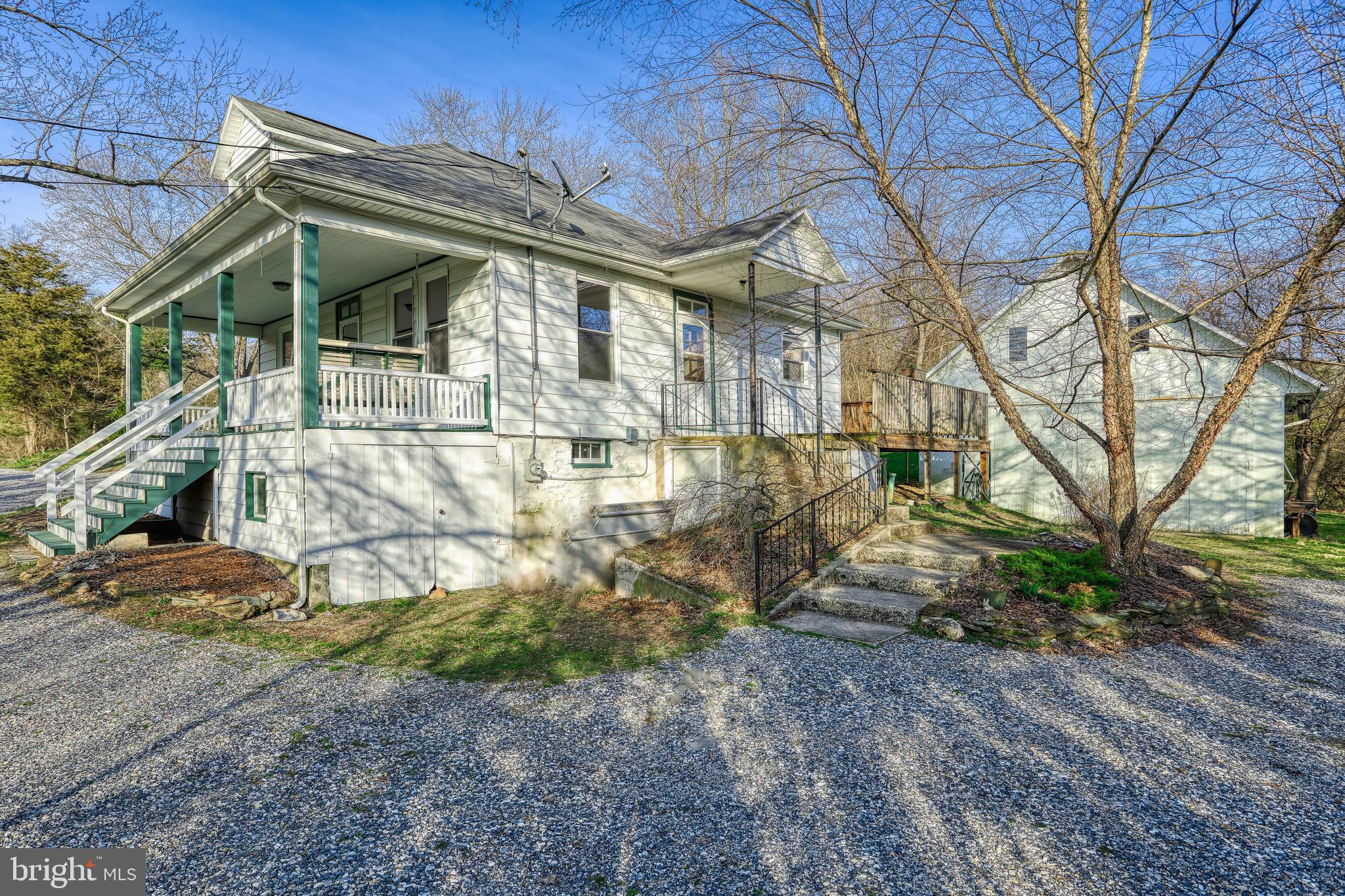 755 Valley Road York, PA 17403 - Photo 4 of 36 Gallery Image 4