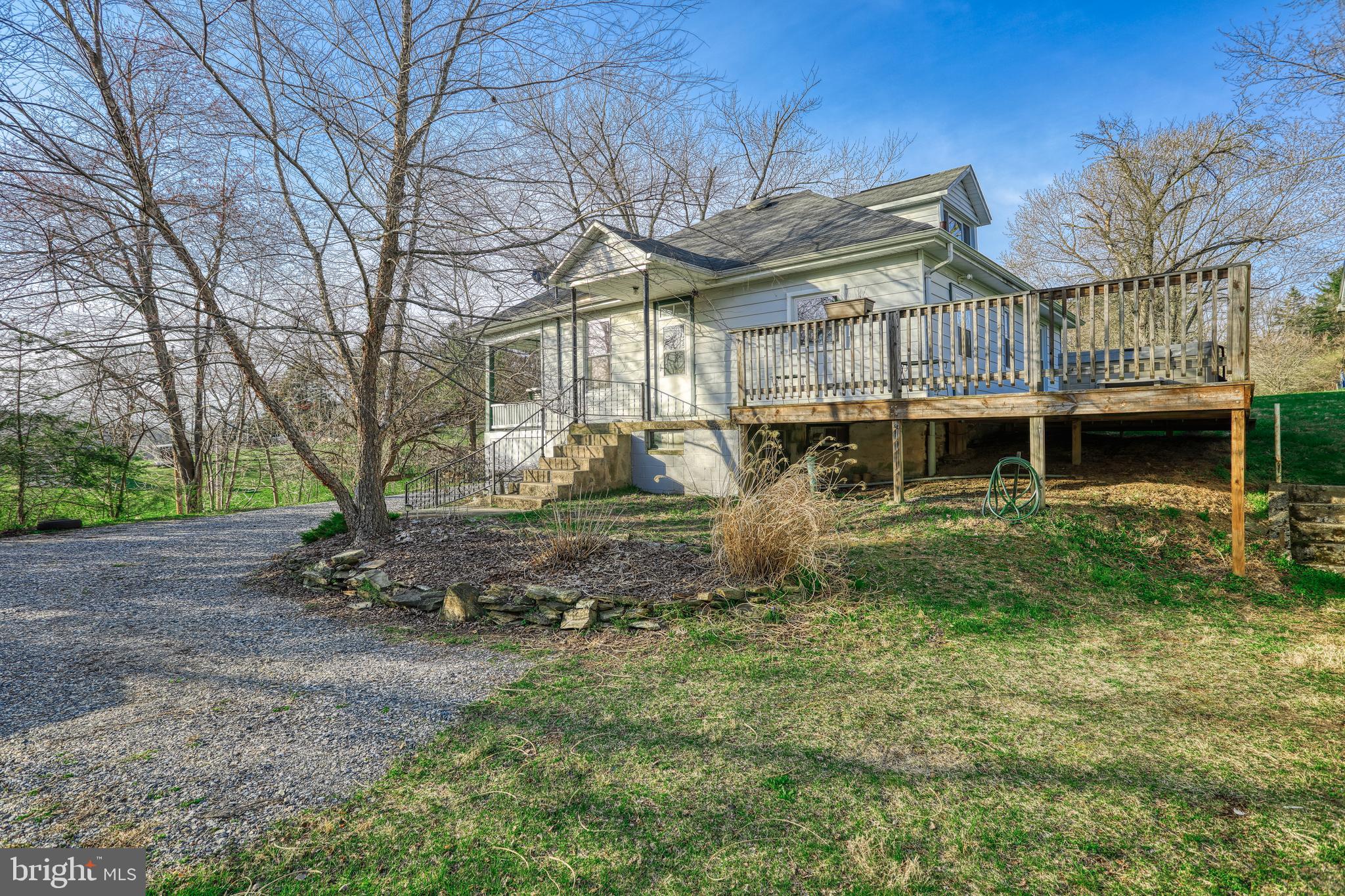 755 Valley Road York, PA 17403 - Photo 5 of 36 Gallery Image 5
