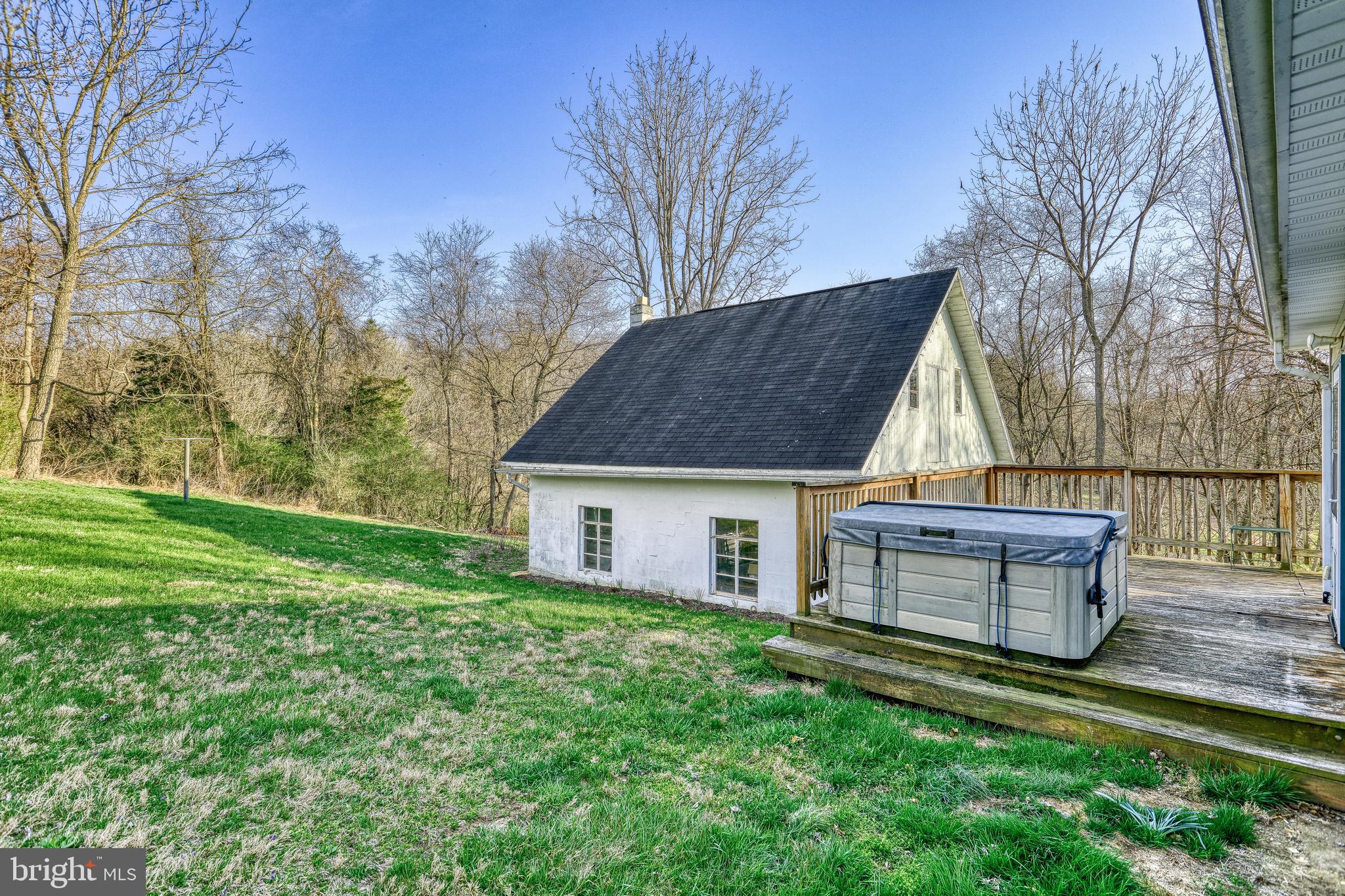 755 Valley Road York, PA 17403 - Photo 8 of 36 Gallery Image 8