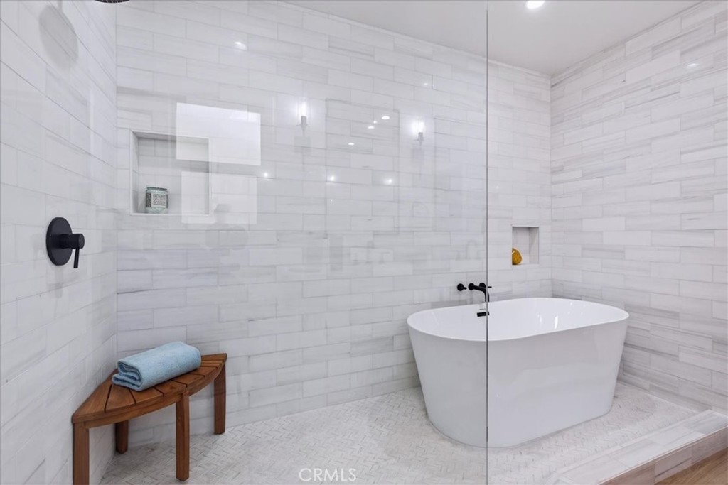 3825 Edgehill Drive Los Angeles, CA 90008 - Photo 20 of 32