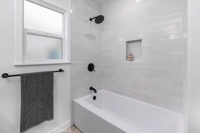 $1,389,000 | 3825 Edgehill Drive, Los Angeles, CA 90008