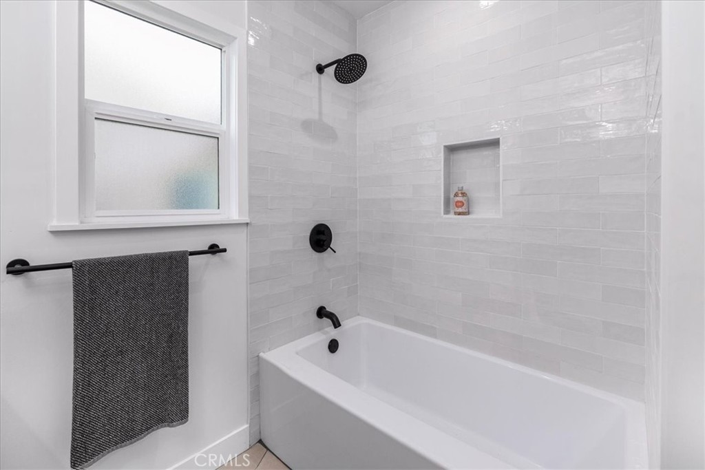 3825 Edgehill Drive Los Angeles, CA 90008 - Photo 25 of 32