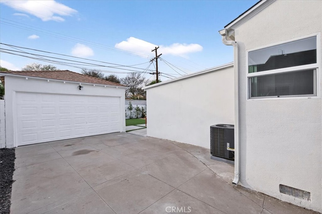 3825 Edgehill Drive Los Angeles, CA 90008 - Photo 28 of 32