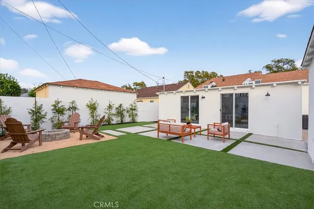 $1,389,000 | 3825 Edgehill Drive, Los Angeles, CA 90008