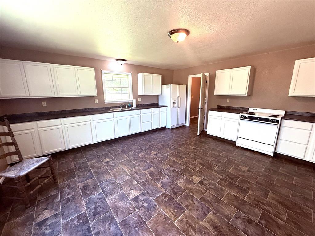 175 County Rd NW 1010 Road Northwest Mount Vernon, TX 75457 - Photo 12 of 25