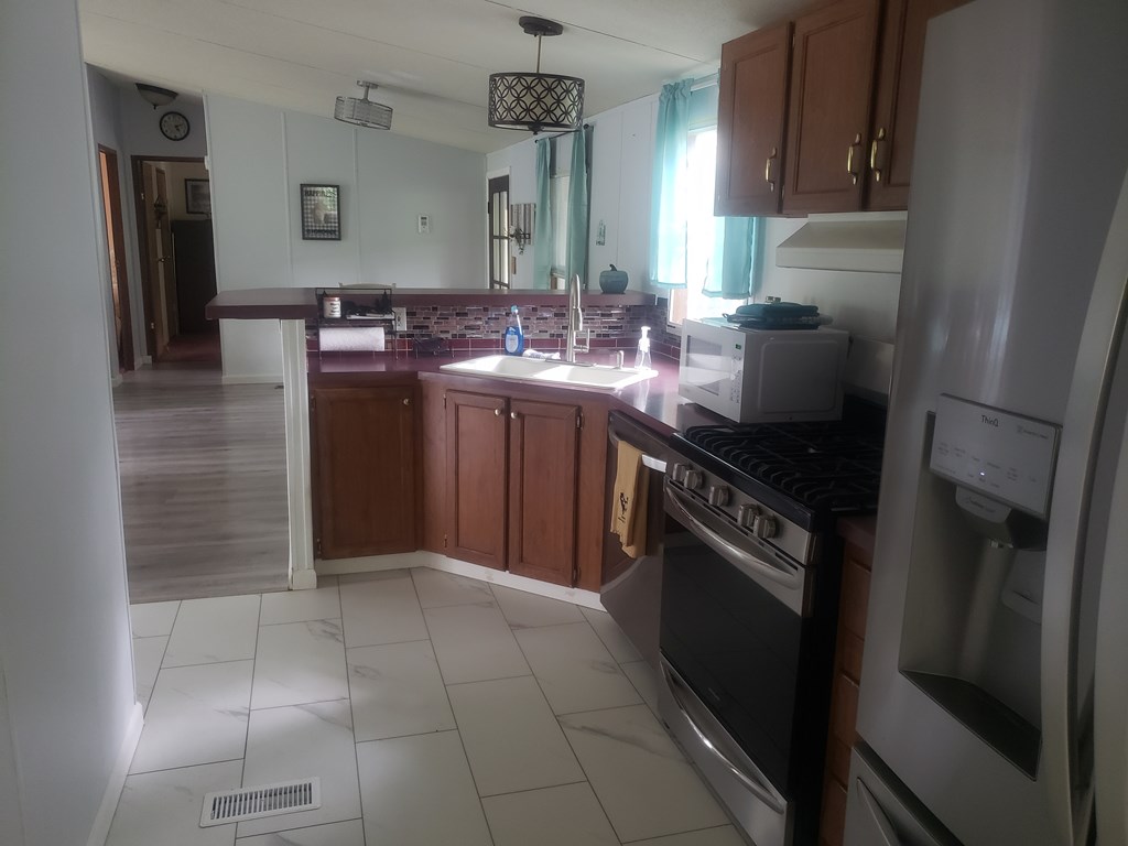 472 Barnard Road Hayesville, NC 28904 - Photo 3 of 12