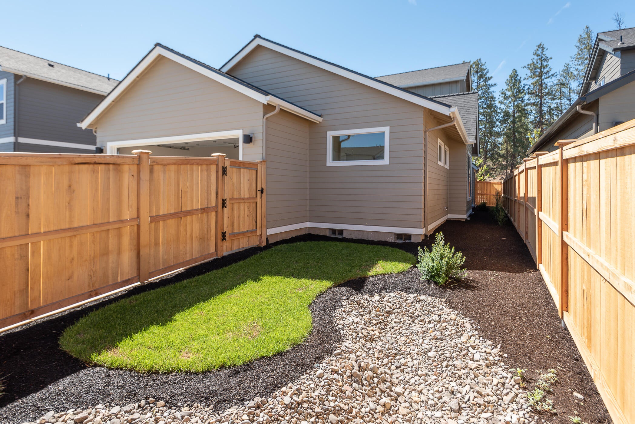 20474 Murphy Road Bend, OR 97702 - Photo 31 of 33 Backyard