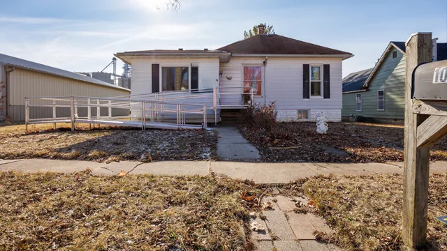 $69,000 | 104 West North Street, Colfax, IL 61728