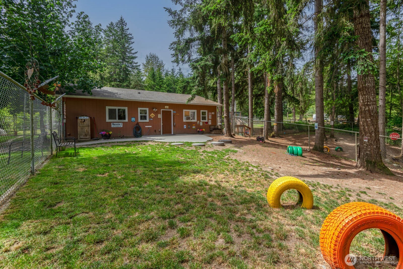 239 Robinson Road Port Angeles, WA 98362 - Photo 23 of 40