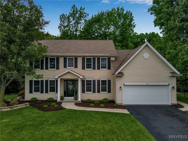 $719,900 | 9210 Via Cimato Drive, Clarence, NY 14032