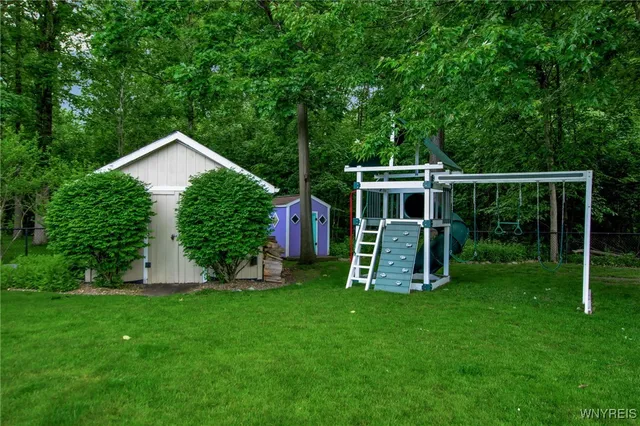 $719,900 | 9210 Via Cimato Drive, Clarence, NY 14032