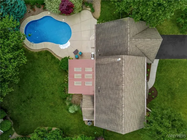 $719,900 | 9210 Via Cimato Drive, Clarence, NY 14032