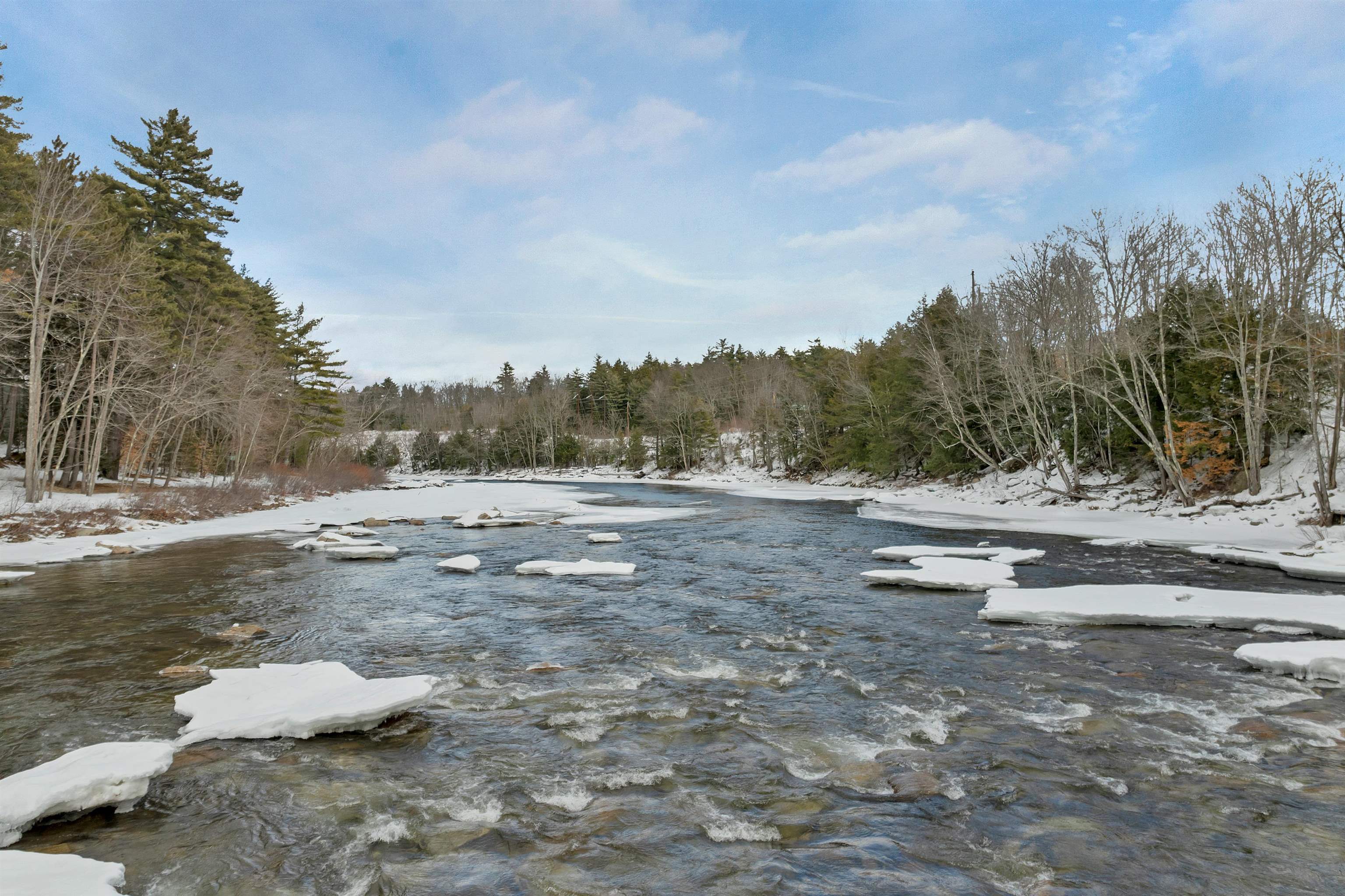 260 East Main Street Conway, NH 03818 - Photo 6 of 56