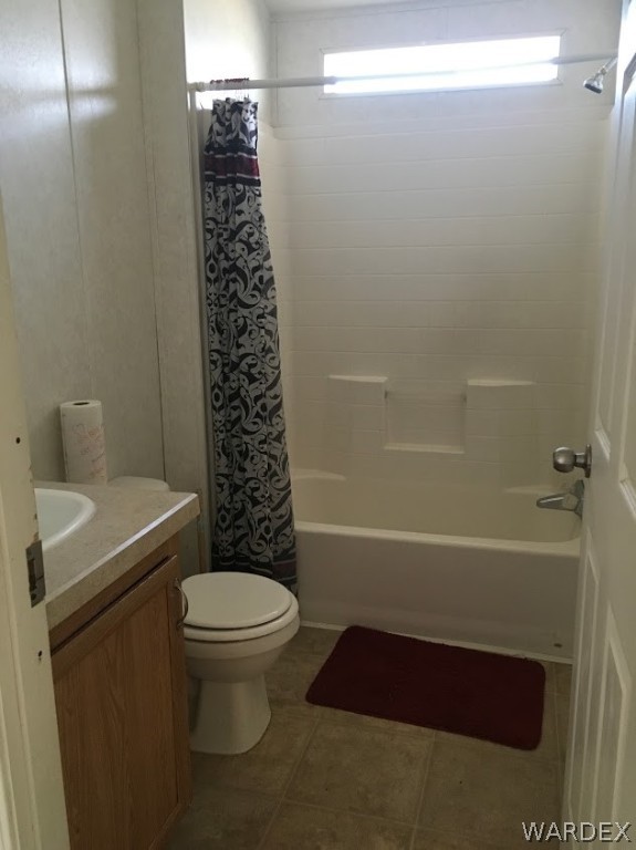 458 Heber Road Golden Valley, AZ 86413 - Photo 23 of 32 Guest bathroom is clean and modern.