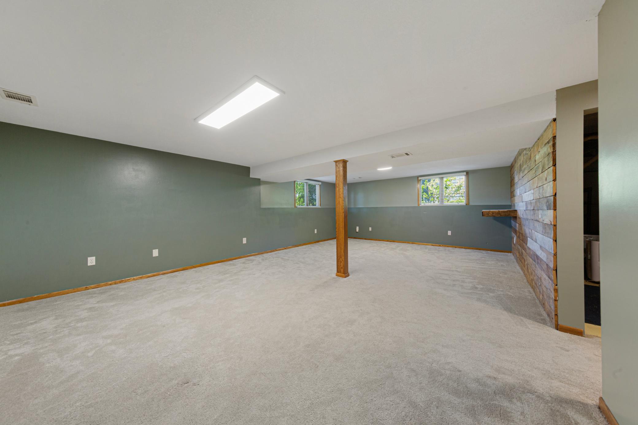 421 10th Avenue Southeast Faribault, MN 55021 - Photo 33 of 50