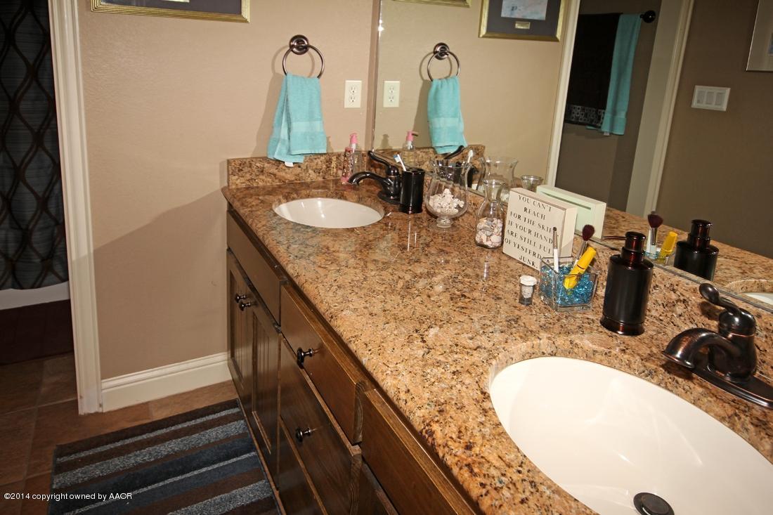 16650 Dove Prairie Road Canyon, TX 79015 - Photo 30 of 41 Bathroom Vanity