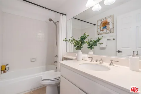 $1,095,000 | 4324 Willow Glen Street, Calabasas, CA 91302