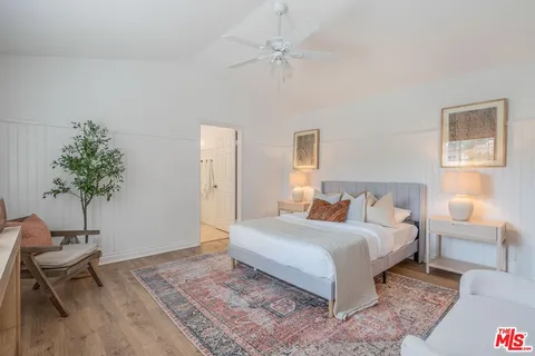 $1,095,000 | 4324 Willow Glen Street, Calabasas, CA 91302