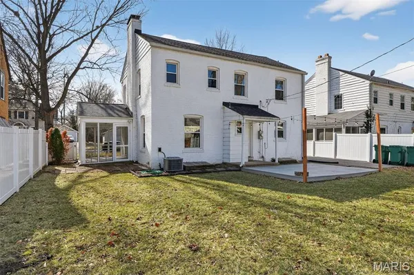 $549,900 | 475 Catalina Avenue, Webster Groves, MO 63119