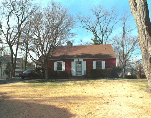 22 Locust Lane Stamford, CT 06905 - Photo 1 of 1 a front view of house with yard