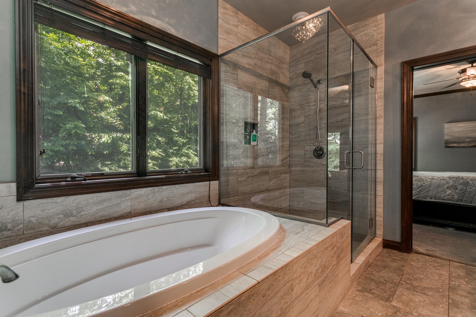 1387 Radcliff Road Neenah, WI 54956 - Photo 22 of 65