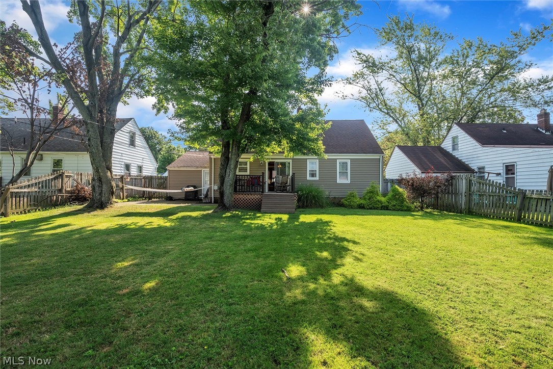 998 Learidge Road Cleveland, OH 44124 - Photo 19 of 20