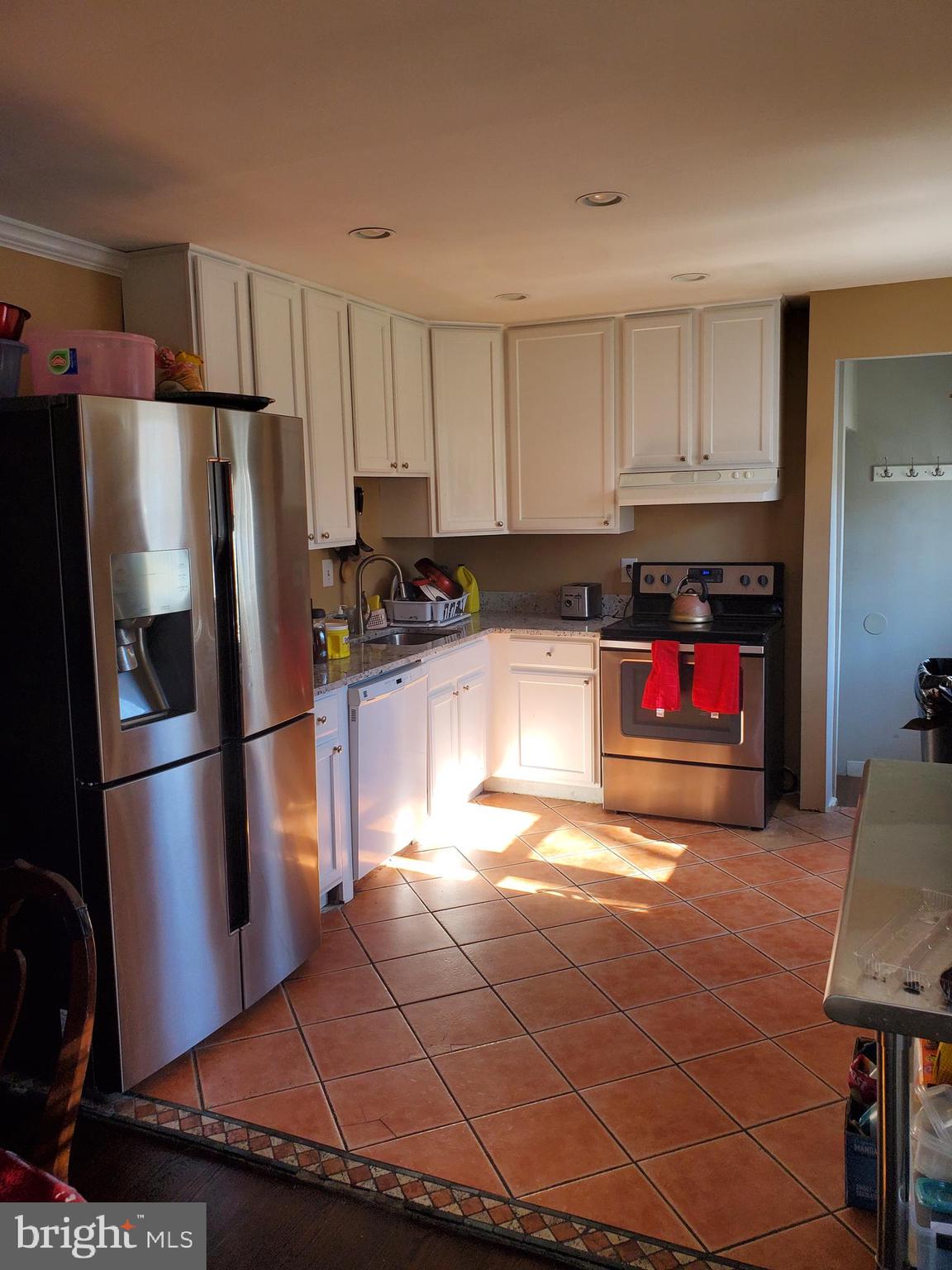 4144 Addison Road Fairfax, VA 22030 - Photo 6 of 14 Kitchen