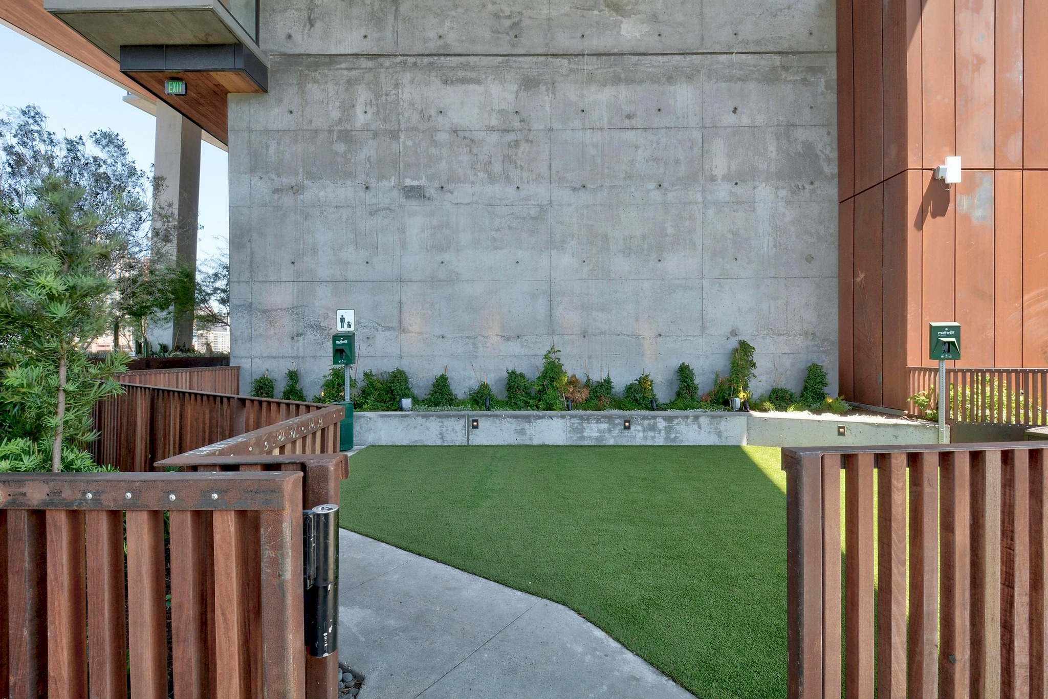 70 Rainey Street, Unit 1303 Austin, TX 78701 - Photo 17 of 31 DOG PARK, DOG PARK! No more wandering the streets in the early hours of the morning!