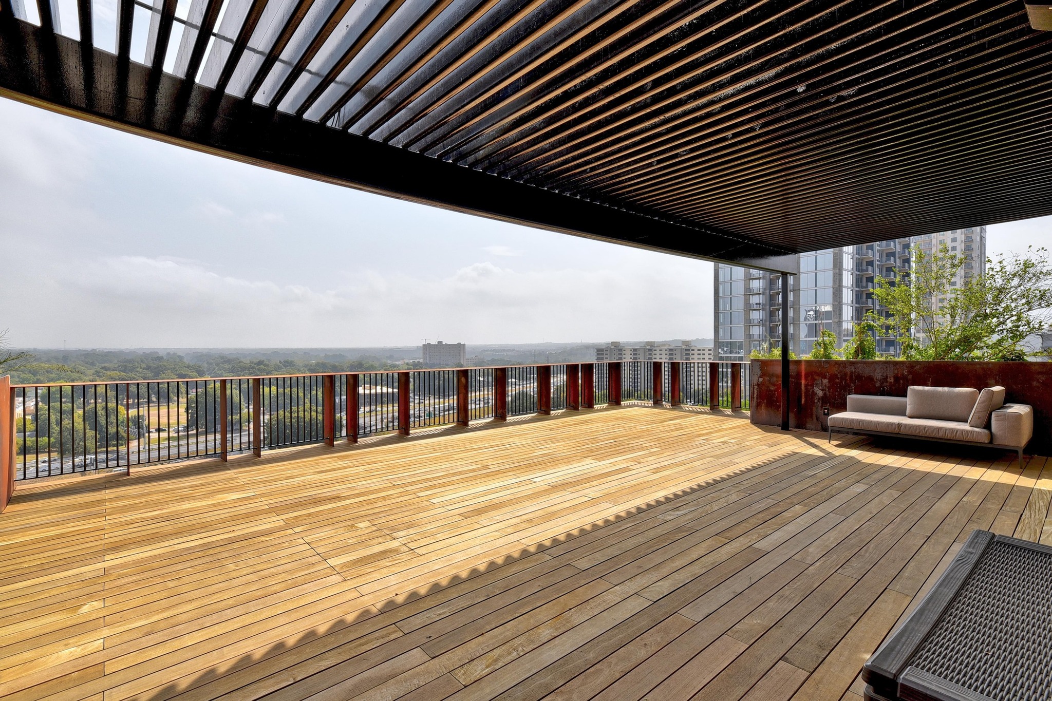 70 Rainey Street, Unit 1303 Austin, TX 78701 - Photo 30 of 31 YOGA DECK...with COLD PLUNGE!