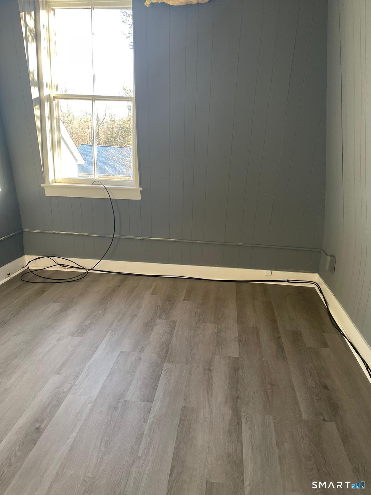 77 Chapman Street Putnam, CT 06260 - Photo 15 of 30