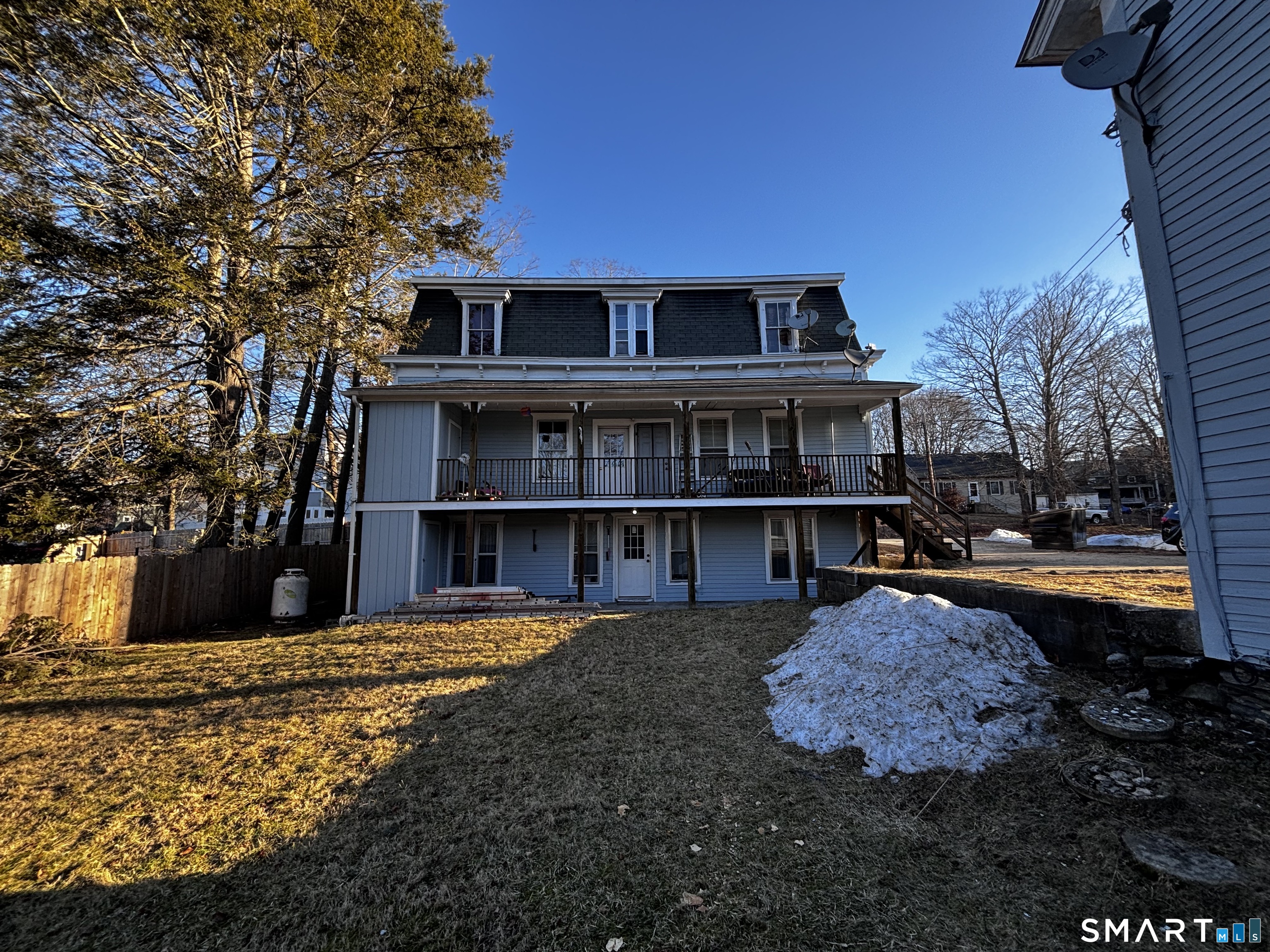 77 Chapman Street Putnam, CT 06260 - Photo 5 of 30