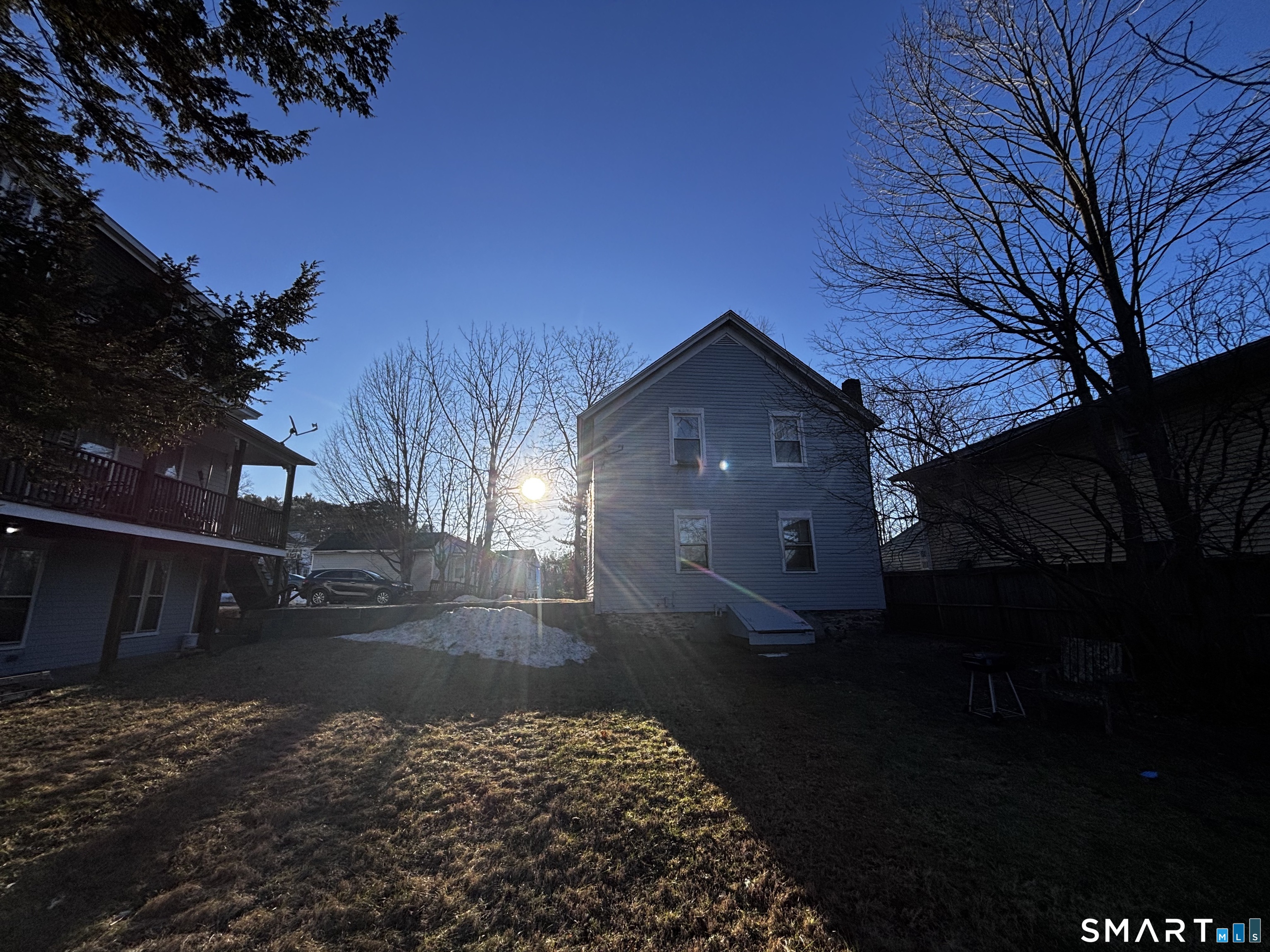 77 Chapman Street Putnam, CT 06260 - Photo 8 of 30