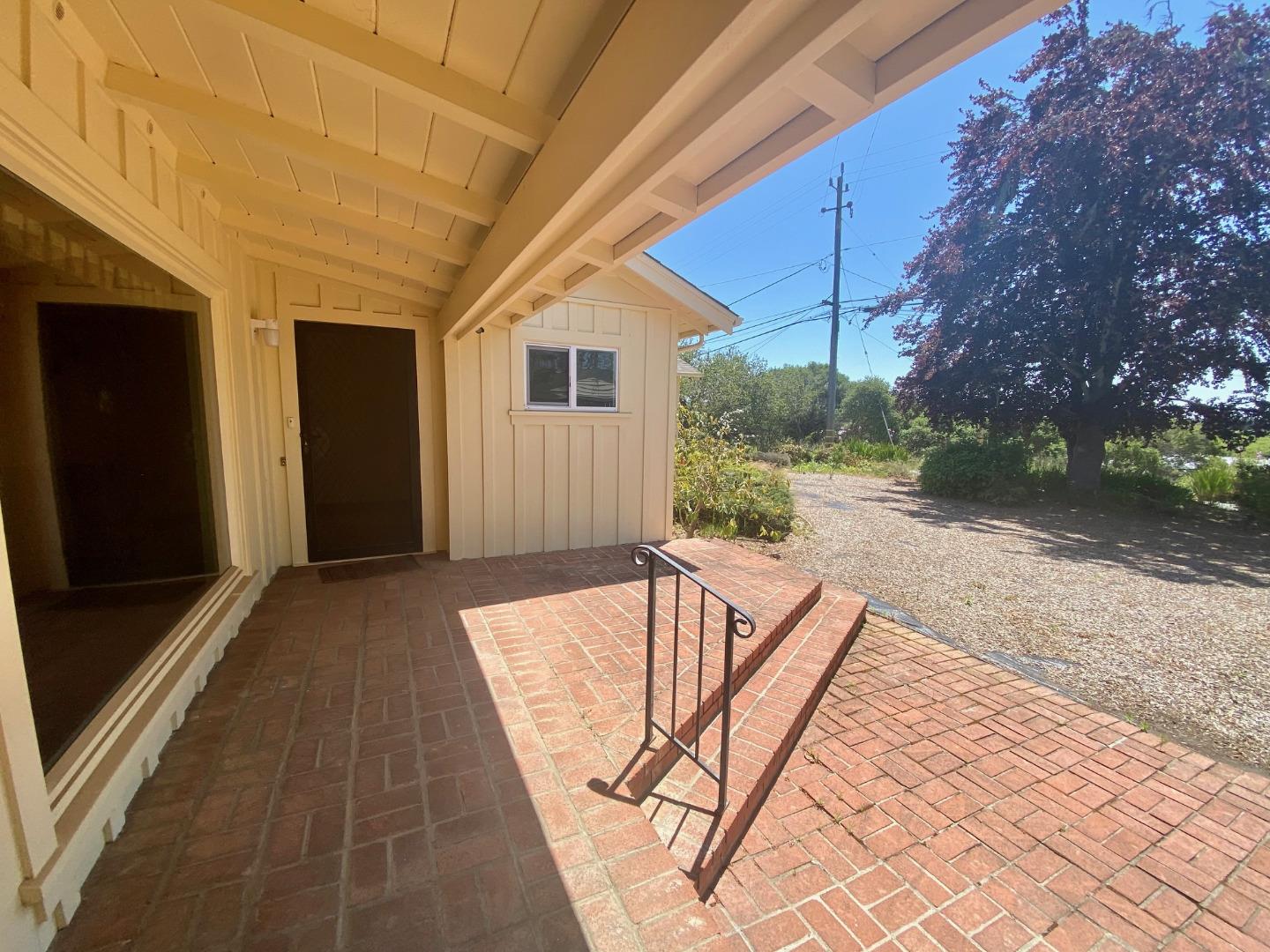 162 Amesti Road Watsonville, CA 95076 - Photo 5 of 63 Gallery Image 5