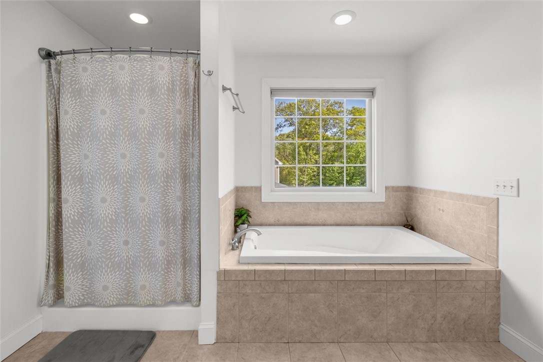 243 Cottrell Road Tiverton, RI 02878 - Photo 28 of 47