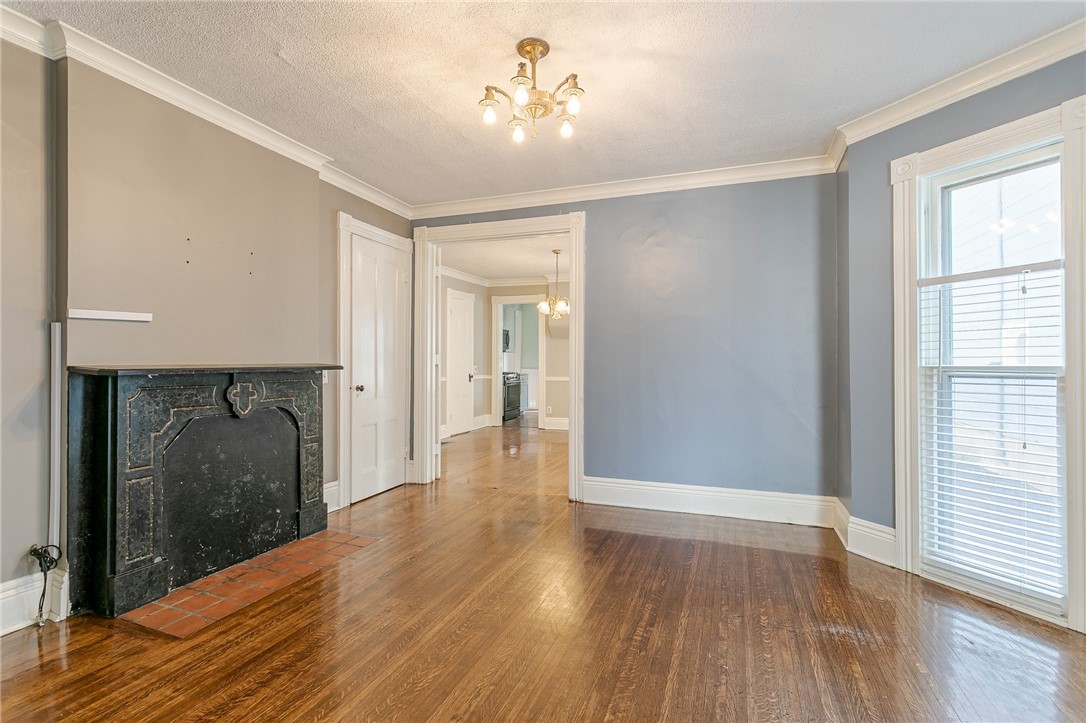 497 Averill Avenue Rochester, NY 14607 - Photo 8 of 28 Living Room