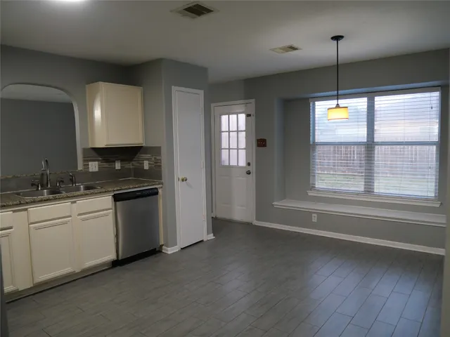 $1,825 | 11931 Panay Village Circle, Houston, TX 77048