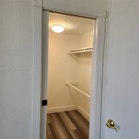 $2,285 | 8075 Southwest 107th Avenue, Unit 215, Miami, FL 33173