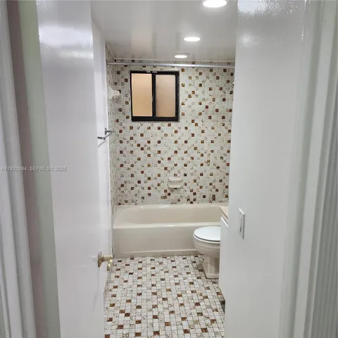 $2,285 | 8075 Southwest 107th Avenue, Unit 215, Miami, FL 33173