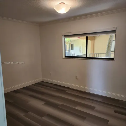 $2,285 | 8075 Southwest 107th Avenue, Unit 215, Miami, FL 33173