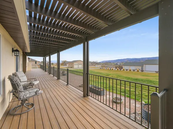 $980,000 | 1311 L L 7/10 Road, Loma, CO 81524