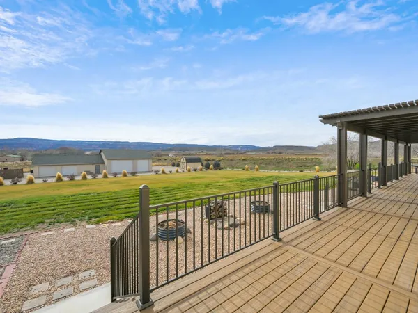 $980,000 | 1311 L L 7/10 Road, Loma, CO 81524