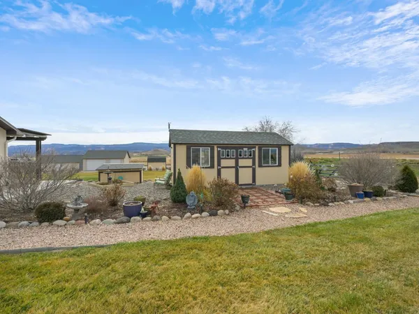 $980,000 | 1311 L L 7/10 Road, Loma, CO 81524