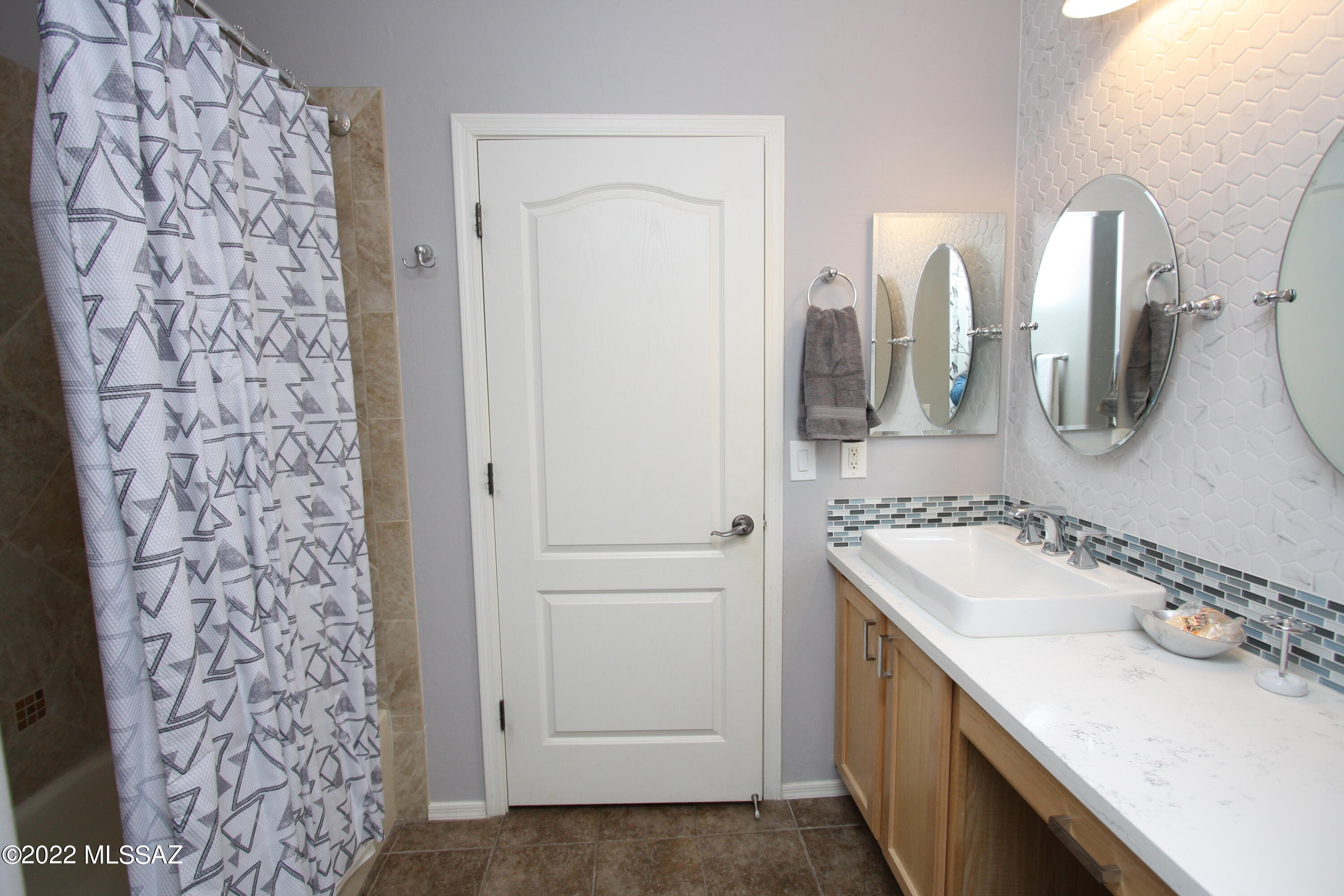 3725 East Northern Dancer Road Tucson, AZ 85739 - Photo 21 of 38 Hallway Bathroom