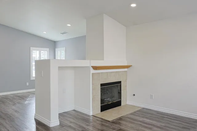 a view of a livingroom with a fireplace