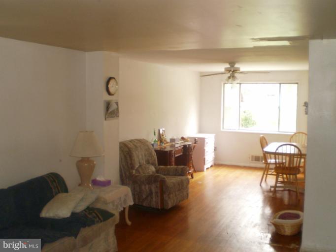 3707 Trent Road Randallstown, MD 21133 - Photo 1 of 17 Living Room