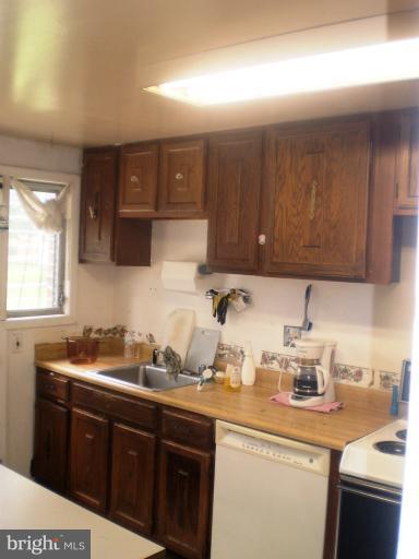 3707 Trent Road Randallstown, MD 21133 - Photo 14 of 17 Kitchen