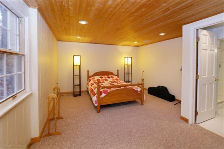 921 Whites Road Kalamazoo, MI 49008 - Photo 17 of 24 Additional Photo
