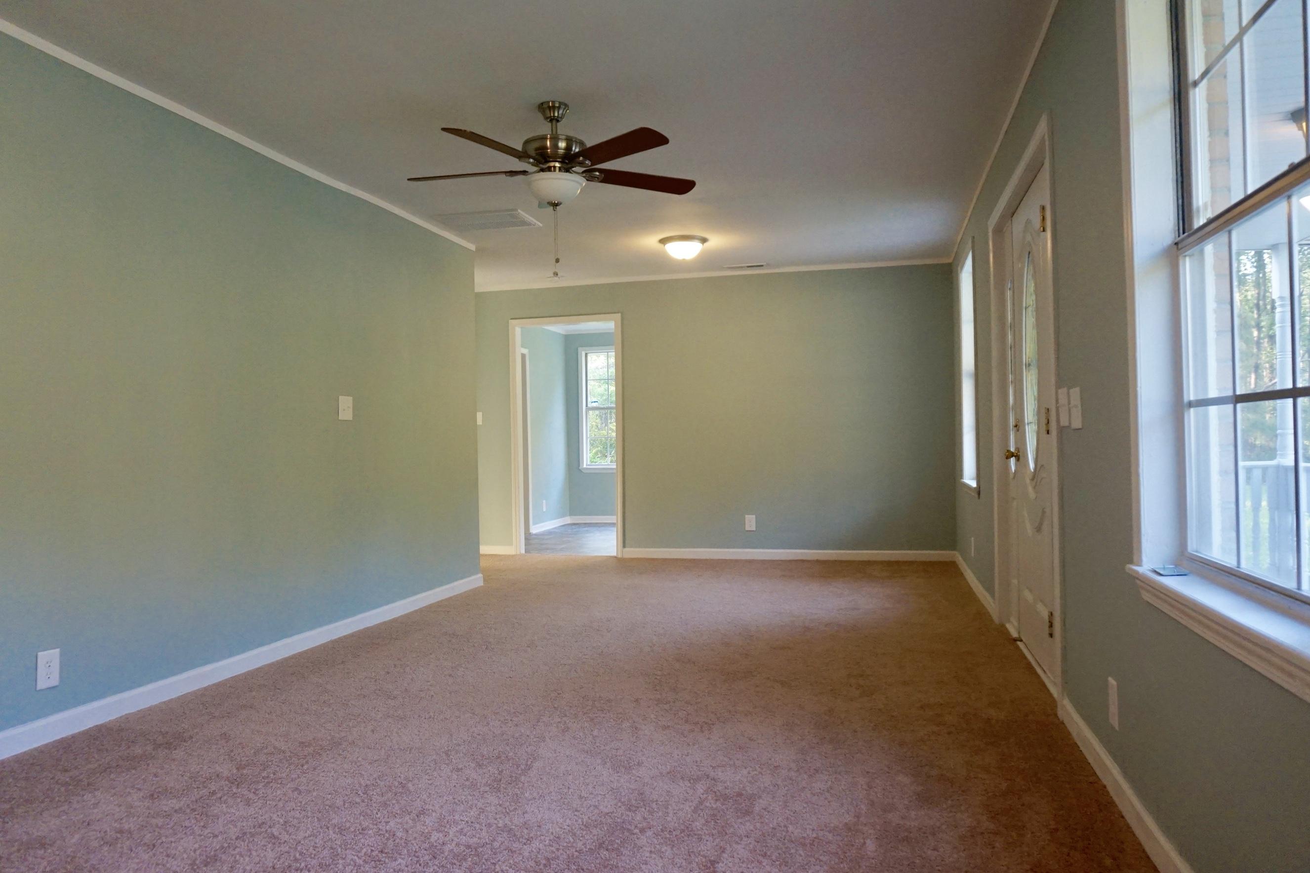 184 Target Road Holly Hill, SC 29059 - Photo 5 of 22 Family Room