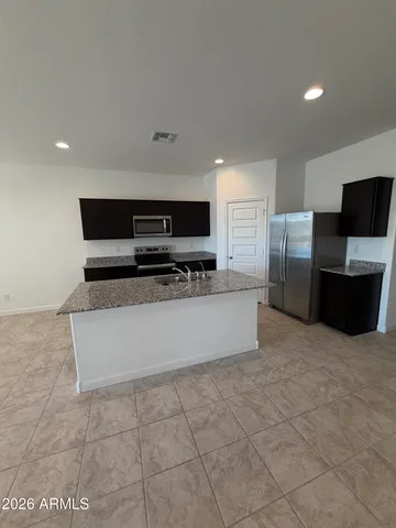 $1,999 | 35284 North Breezy Lane, San Tan Valley, AZ 85140